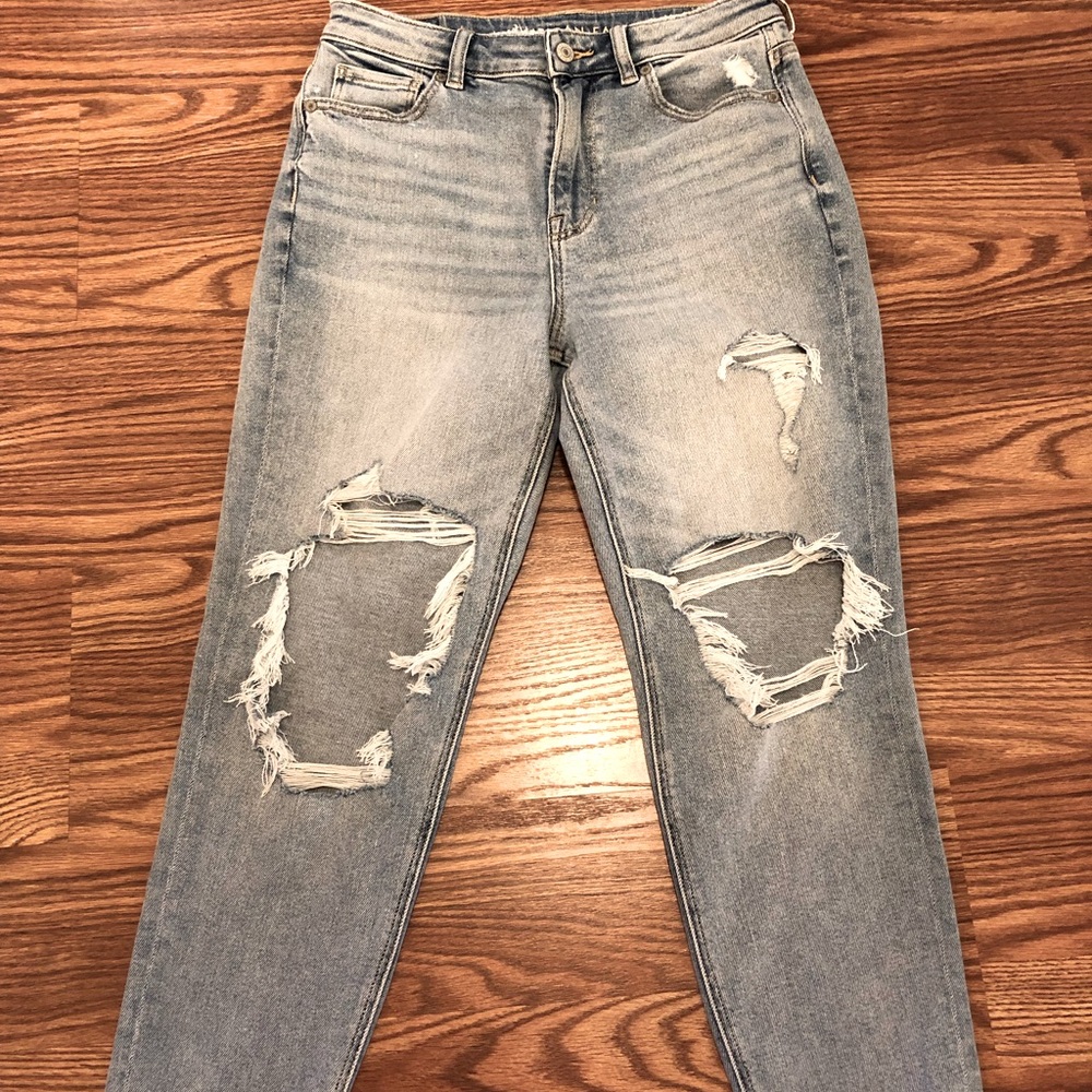 American Eagle Stretch Mom Jeans